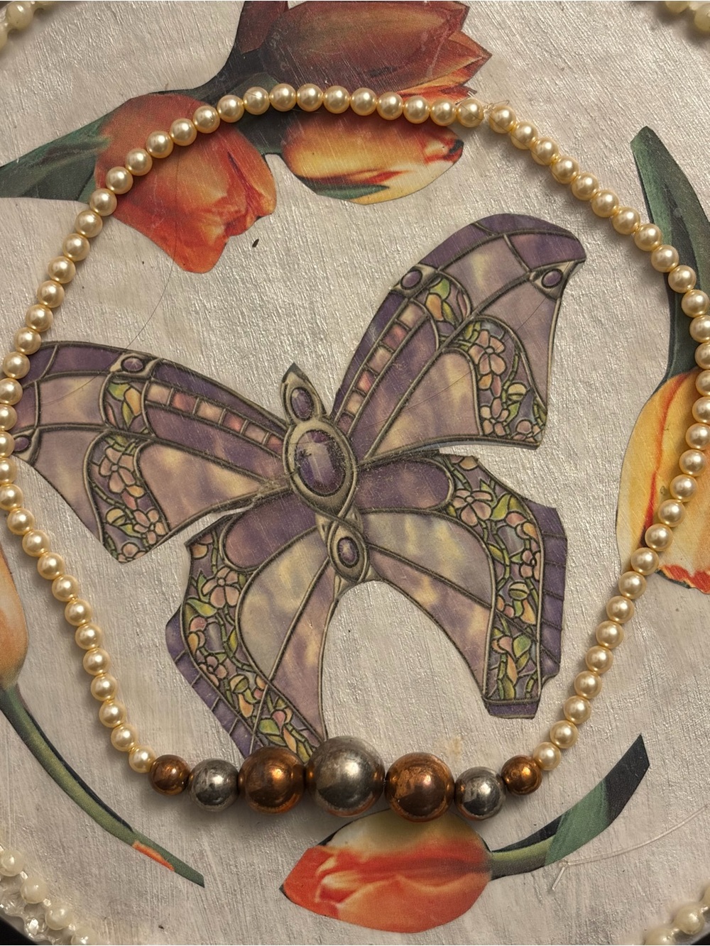 Stretchy Pearl Choker Necklace with Mixed Metal Accent Beads - Cream and Bronze